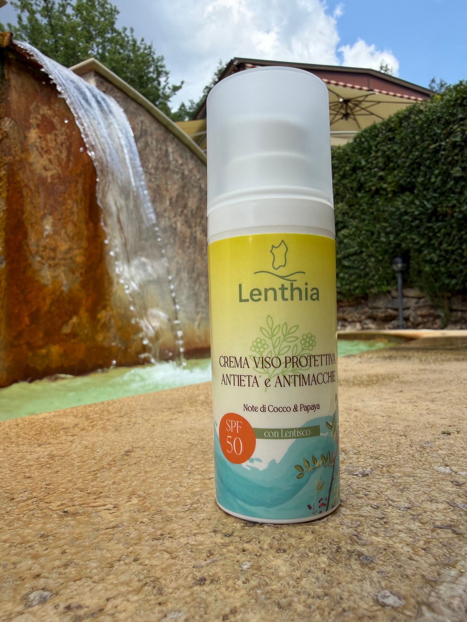Crema Viso Solare SPF 50 – Idratante, Anti-Age & Protettiva